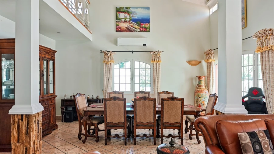 Moradia T4 para Venda em Albufeira e Olhos de Água Foto 18