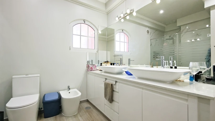 Moradia T4 para Venda em Albufeira e Olhos de Água Foto 39