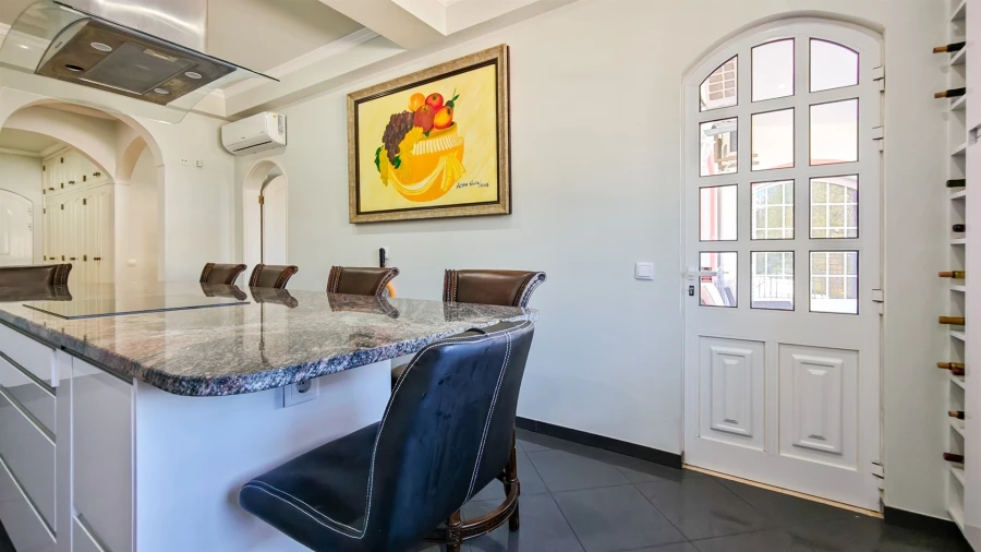 Moradia T4 para Venda em Albufeira e Olhos de Água Foto 26