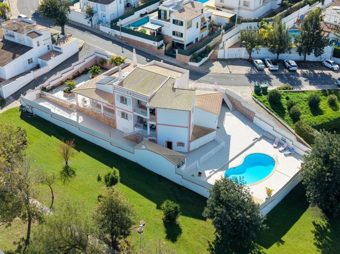 Moradia T4 para Venda em Albufeira e Olhos de Água Foto 73