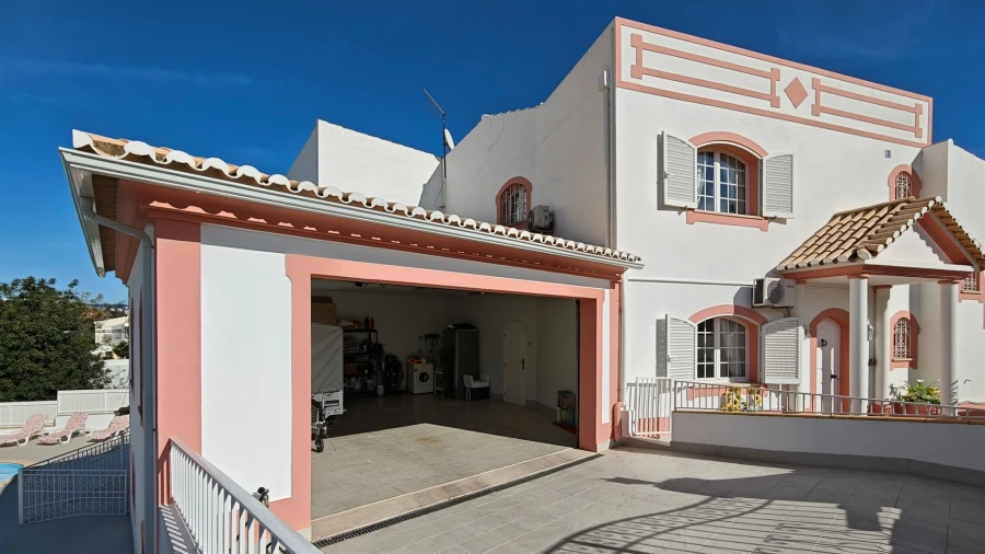 Moradia T4 para Venda em Albufeira e Olhos de Água Foto 65