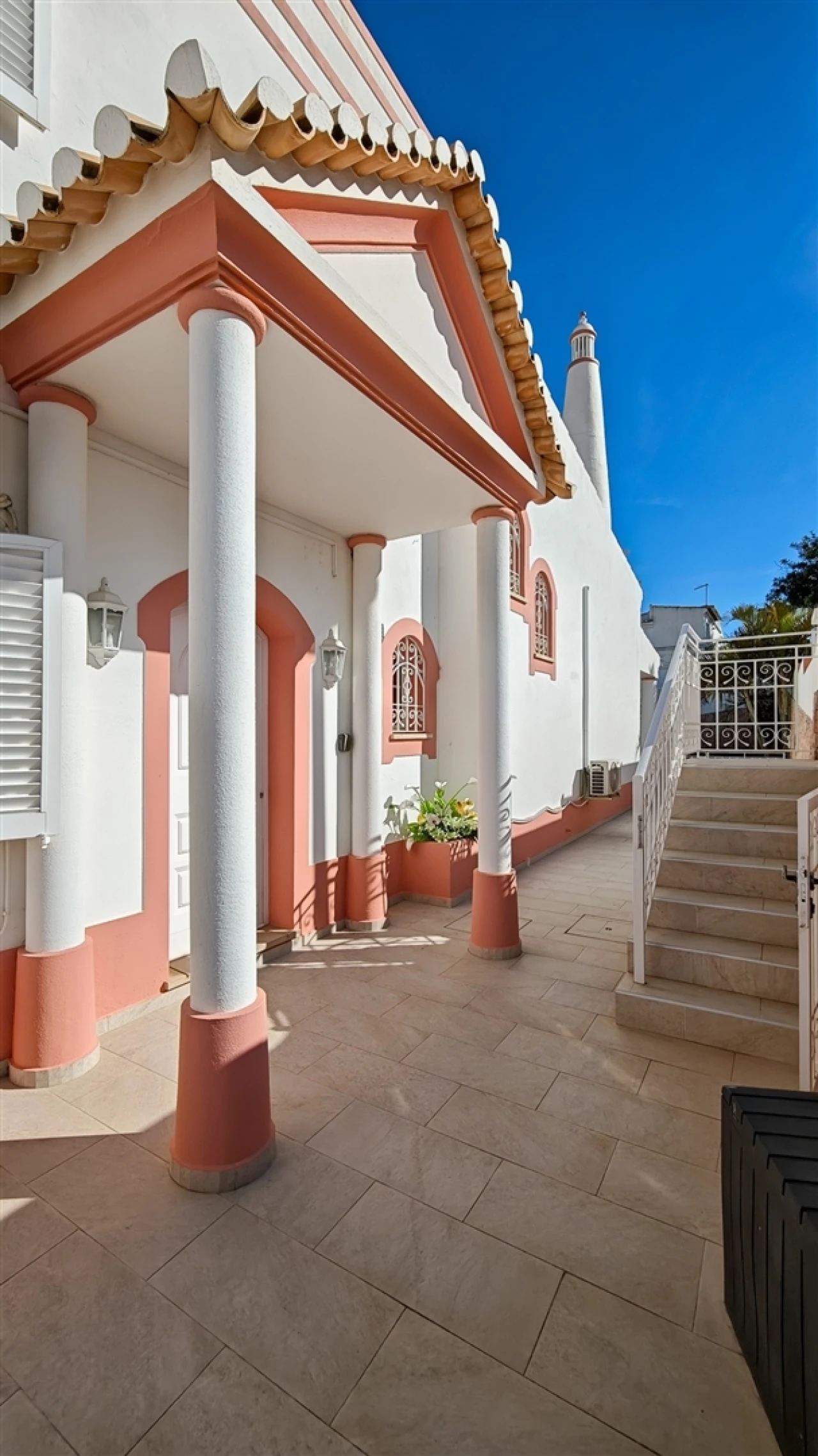 Moradia T4 para Venda em Albufeira e Olhos de Água Foto 68