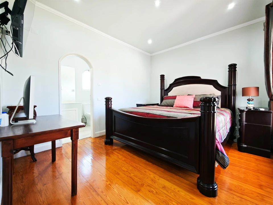 Moradia T4 para Venda em Albufeira e Olhos de Água Foto 52