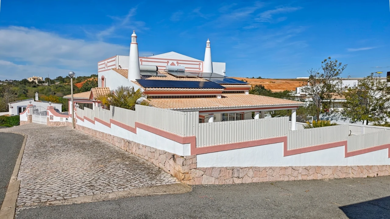 Moradia T4 para Venda em Albufeira e Olhos de Água Foto 71