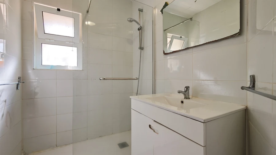 Apartamento T2 para Venda em Albufeira e Olhos de Água Foto 24