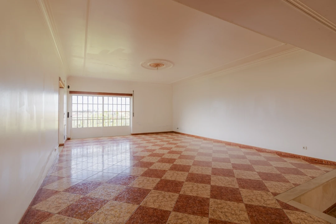 Moradia T5 para Venda em Meirinhas Foto 10