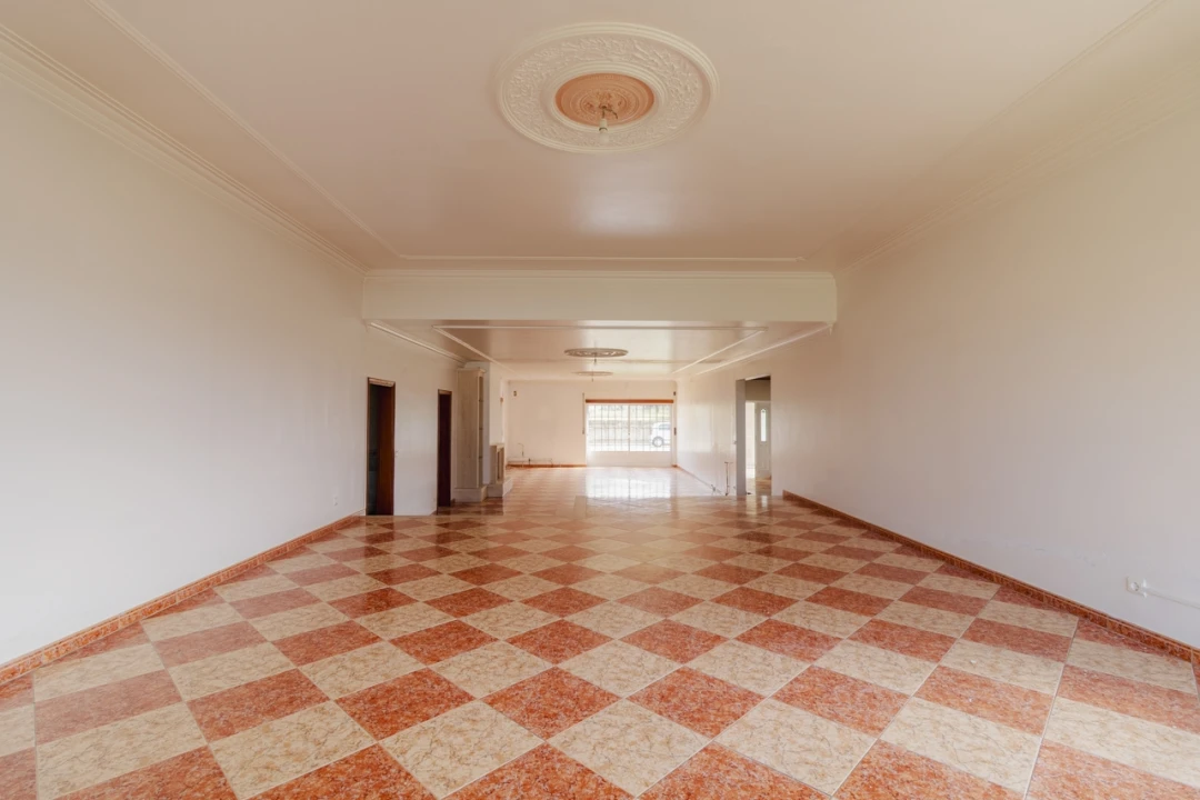 Moradia T5 para Venda em Meirinhas Foto 8