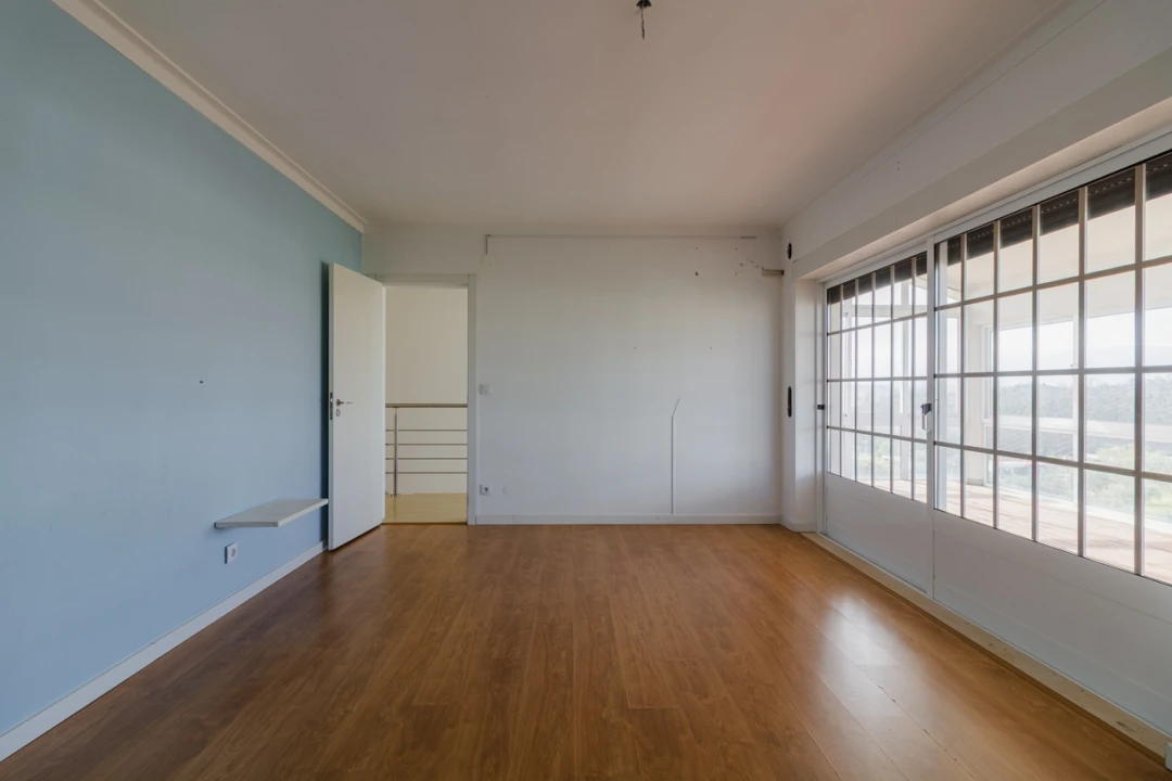 Moradia T5 para Venda em Meirinhas Foto 33