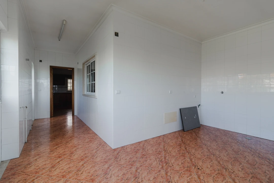 Moradia T5 para Venda em Meirinhas Foto 39