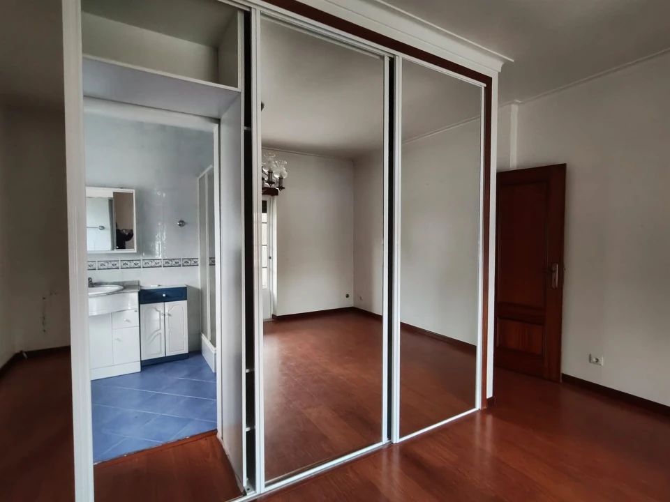 Moradia T5 para Venda em Meirinhas Foto 21