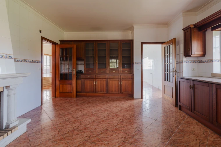 Moradia T5 para Venda em Meirinhas Foto 6