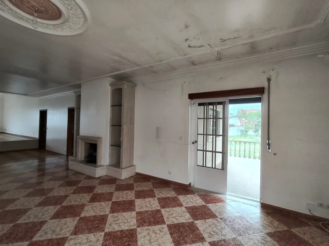 Moradia T5 para Venda em Meirinhas Foto 10