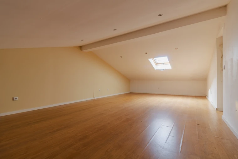 Moradia T5 para Venda em Meirinhas Foto 30