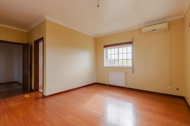 Moradia T5 para Venda em Meirinhas Foto 27