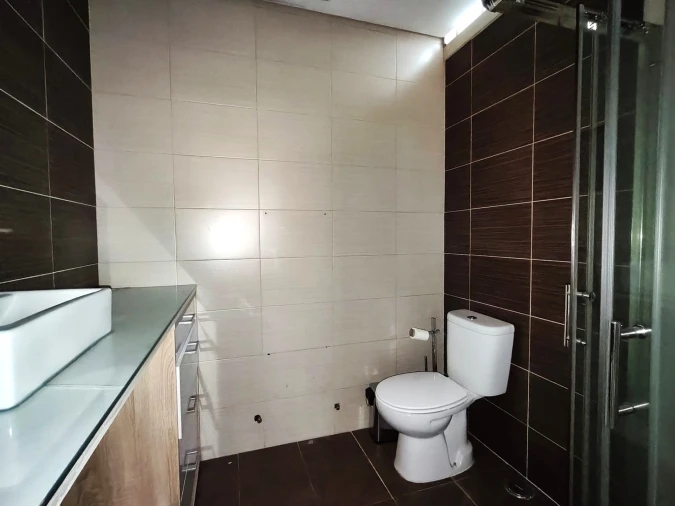 Moradia T5 para Venda em Meirinhas Foto 17