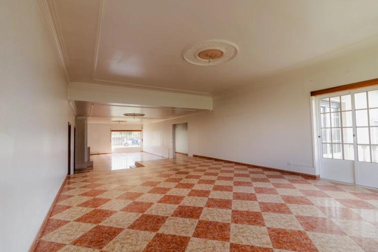 Moradia T5 para Venda em Meirinhas Foto 9