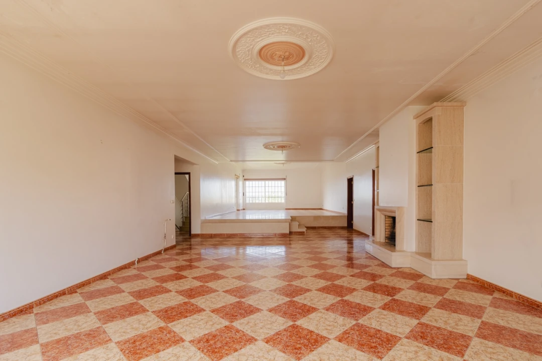 Moradia T5 para Venda em Meirinhas Foto 12