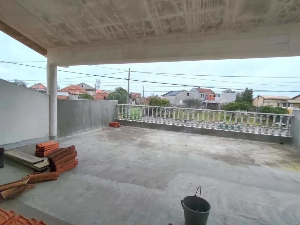 Moradia T5 para Venda em Meirinhas Foto 30