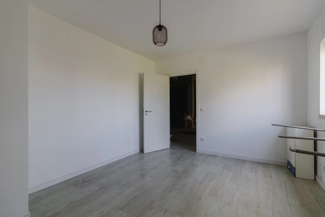 Moradia T5 para Venda em Meirinhas Foto 56