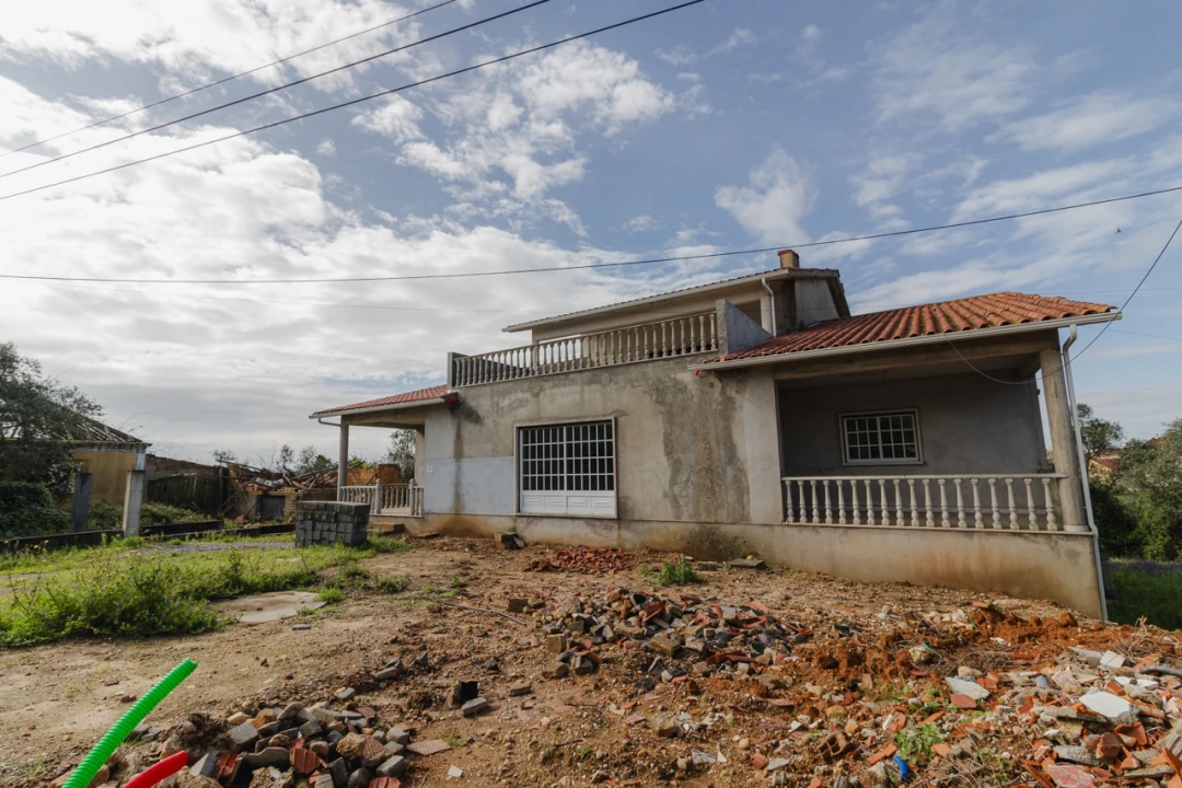 Moradia T5 para Venda em Meirinhas Foto 59