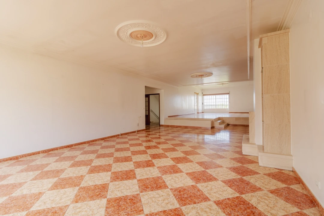 Moradia T5 para Venda em Meirinhas Foto 14