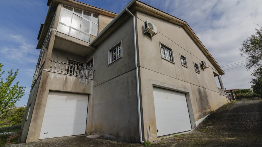 Moradia T5 para Venda em Meirinhas