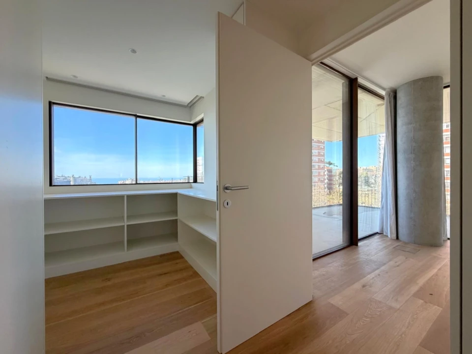 Apartamento T4 para Venda em Aldoar, Foz do Douro e Nevogilde Foto 11