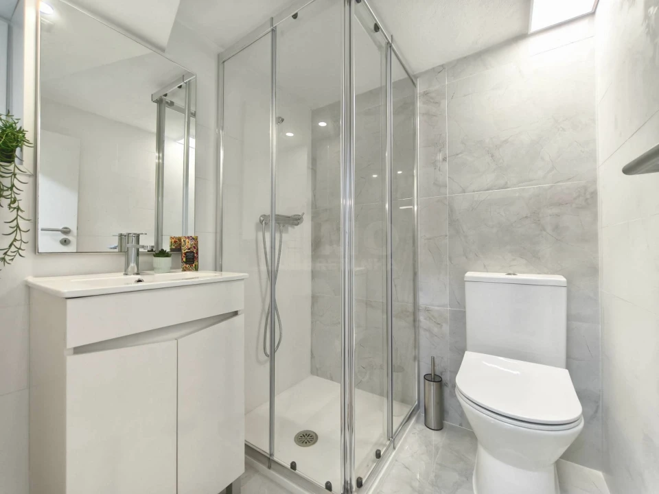 Apartamento T1 para Venda em Santa Clara e Castelo Viegas Foto 18