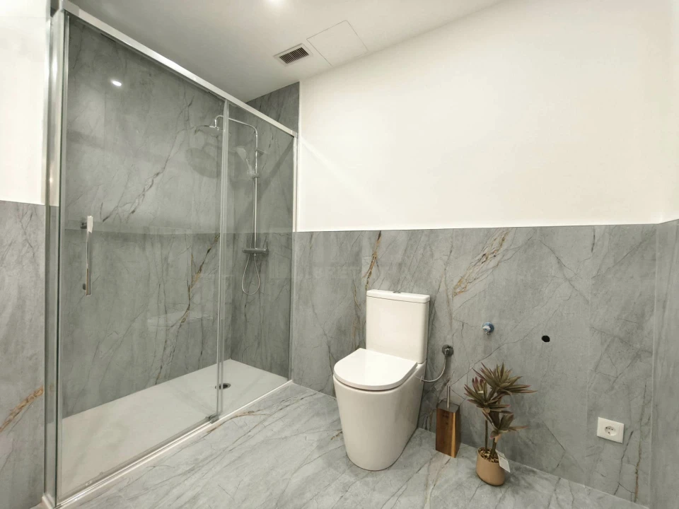 Apartamento T1 para Venda em Santa Clara e Castelo Viegas Foto 6