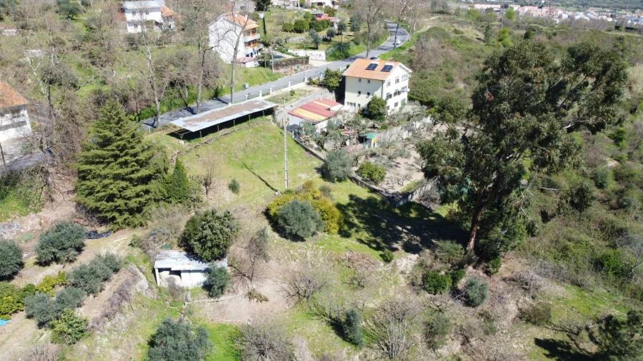 Terreno para Venda em Tortosendo Foto 7