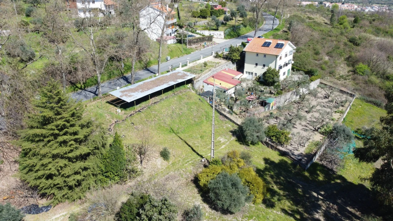 Terreno para Venda em Tortosendo Foto 8
