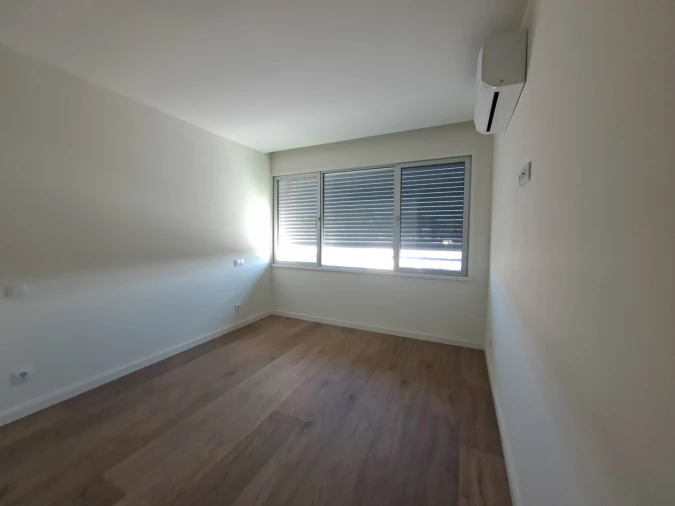 Apartamento T2 para Arrendamento em Braga (Maximinos, Sé e Cividade) Foto 10