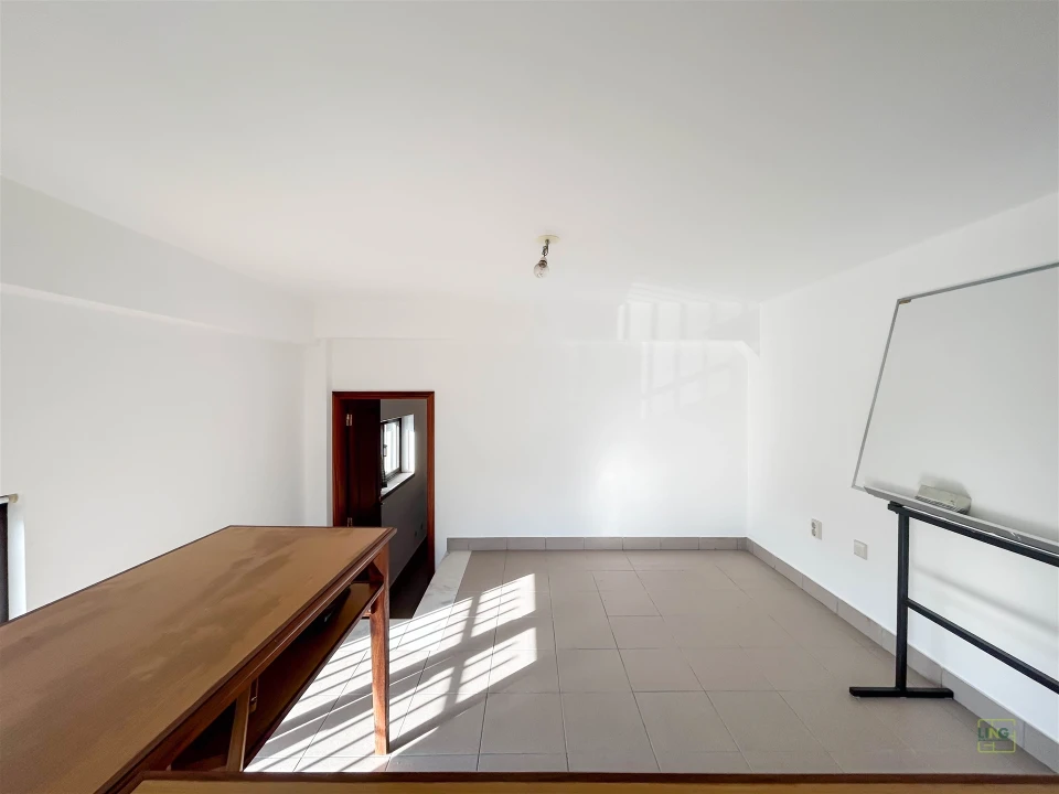 Loja para Arrendamento em Castelo Branco Foto 12