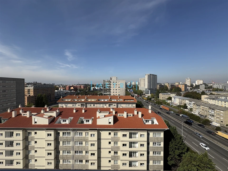 Apartamento T2 para Arrendamento em Lordelo do Ouro e Massarelos Foto 4