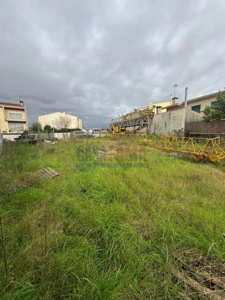 Terreno para Venda em Merelim (São Paio), Panoias e Parada de Tibães Foto 10
