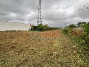 Terreno para Venda em Mazarefes e Vila Fria