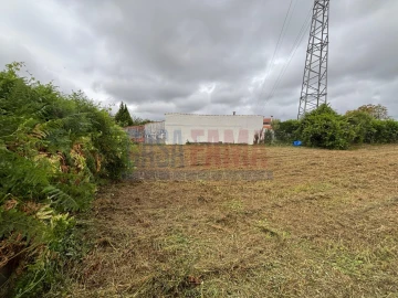 Terreno para Venda em Mazarefes e Vila Fria