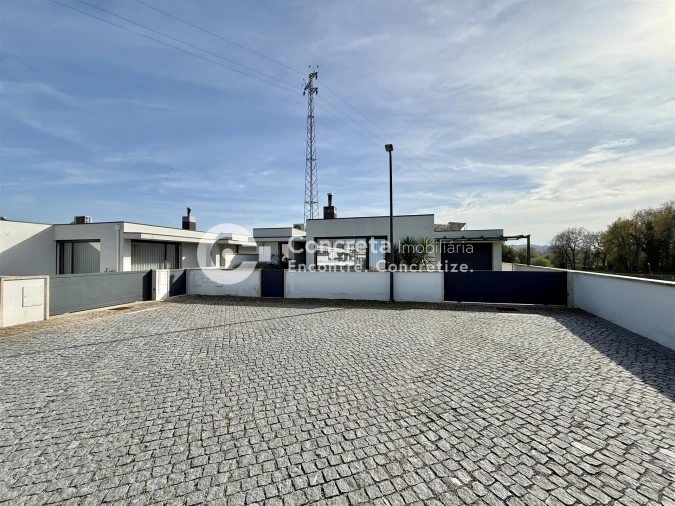 Moradia T3 para Venda em Tamel (São Verissimo) Foto 35