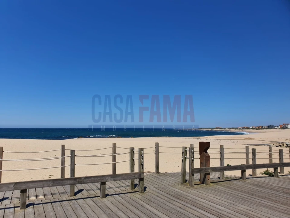 Terreno para Venda em Aver-O-Mar, Amorim e Terroso Foto 1