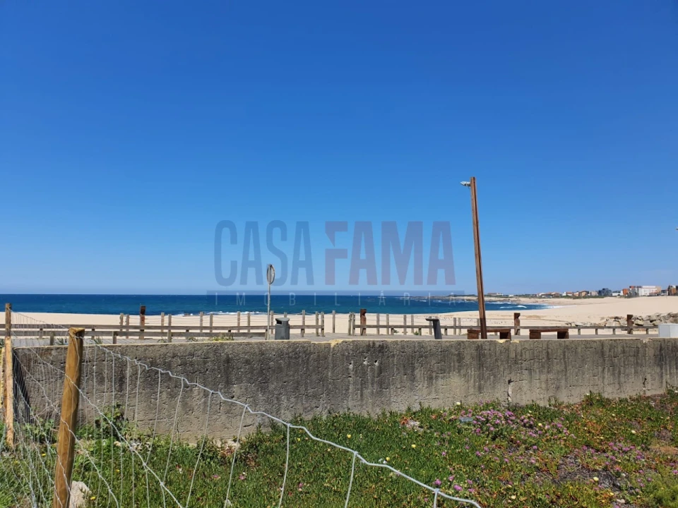 Terreno para Venda em Aver-O-Mar, Amorim e Terroso Foto 2