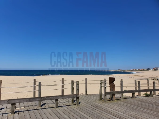 Terreno para Venda em Aver-O-Mar, Amorim e Terroso Foto 1