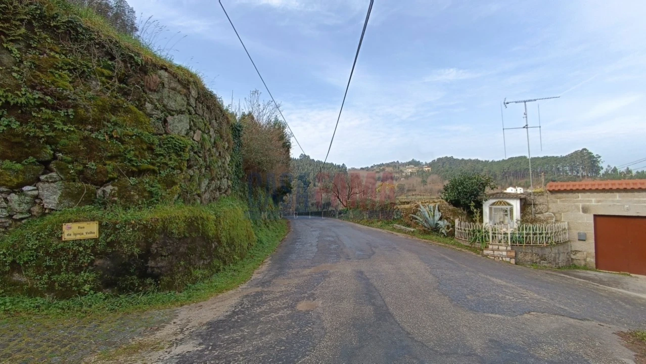Terreno para Venda em Sobradelo da Goma Foto 5
