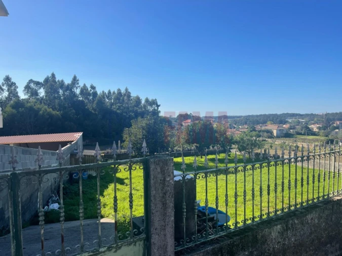 Terreno para Venda em Retorta e Tougues Foto 7