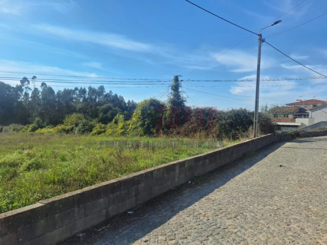 Terreno para Venda em Retorta e Tougues Foto 8