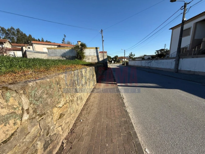 Terreno para Venda em Viatodos, Grimancelos, Minhotães, Monte Fralães Foto 2