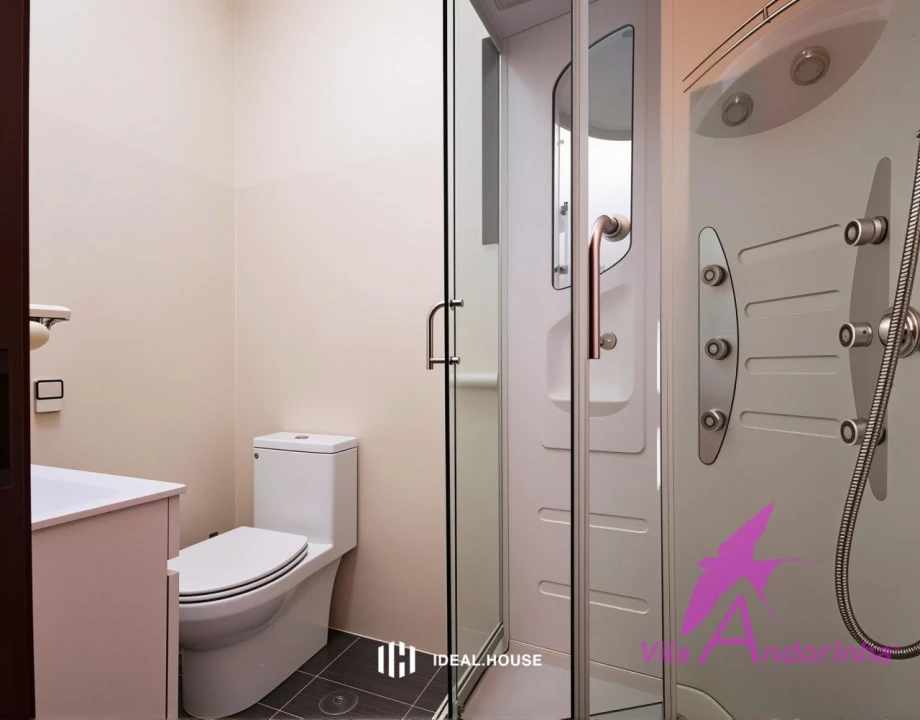 Moradia T4 para Venda em Darque Foto 15