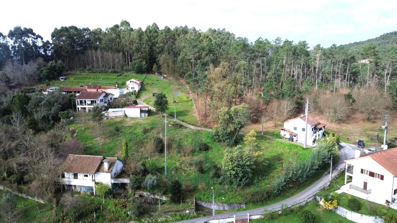 Terreno para Venda em Refoios do Lima Foto 6
