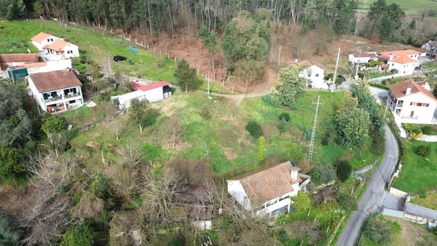 Terreno para Venda em Refoios do Lima Foto 5