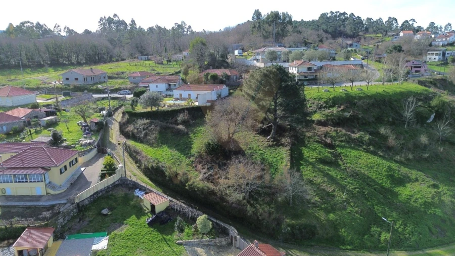 Terreno para Venda em Paredes de Coura e Resende