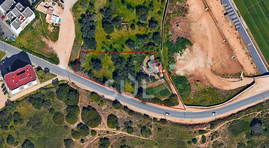 Terreno para Venda em Portimão Foto 1